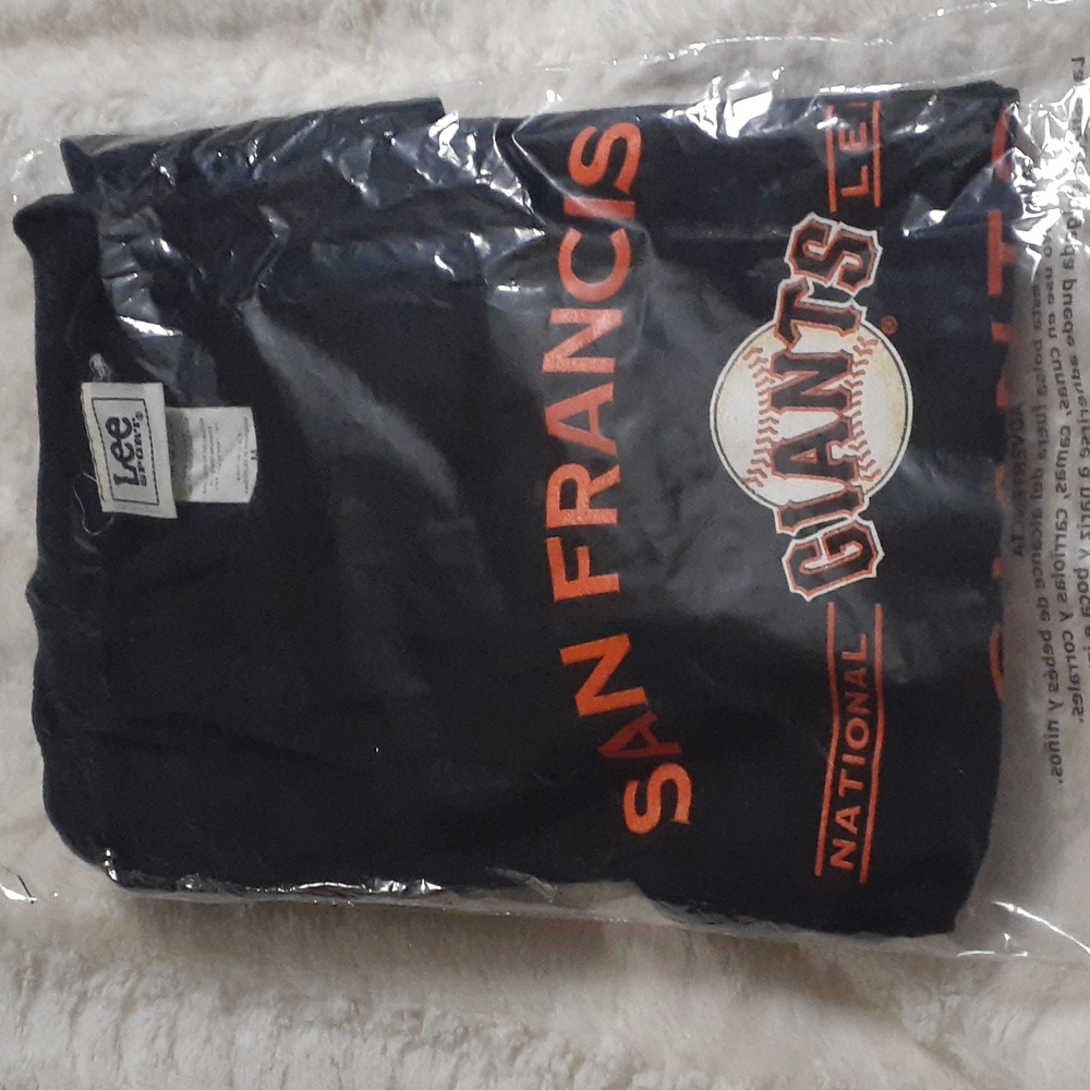 San Francisco Giants Shirt - Picture 3 of 3